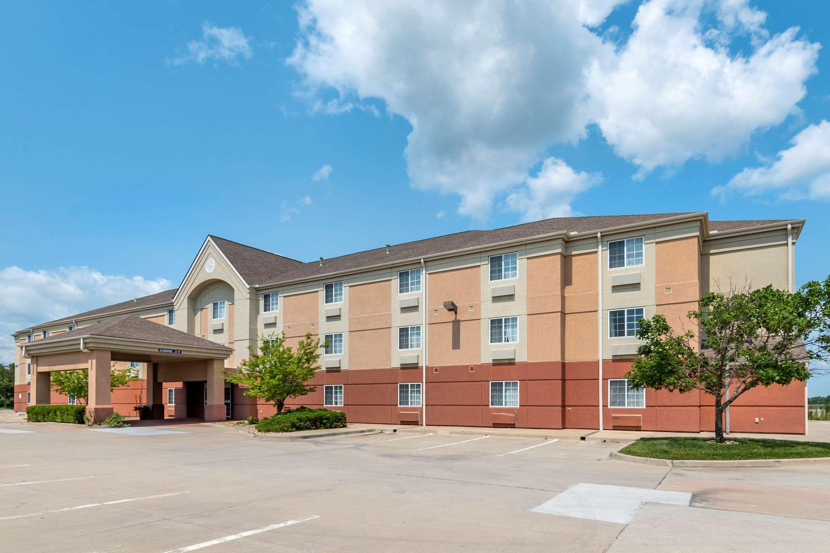 Mainstay Suites Emporia Exterior foto