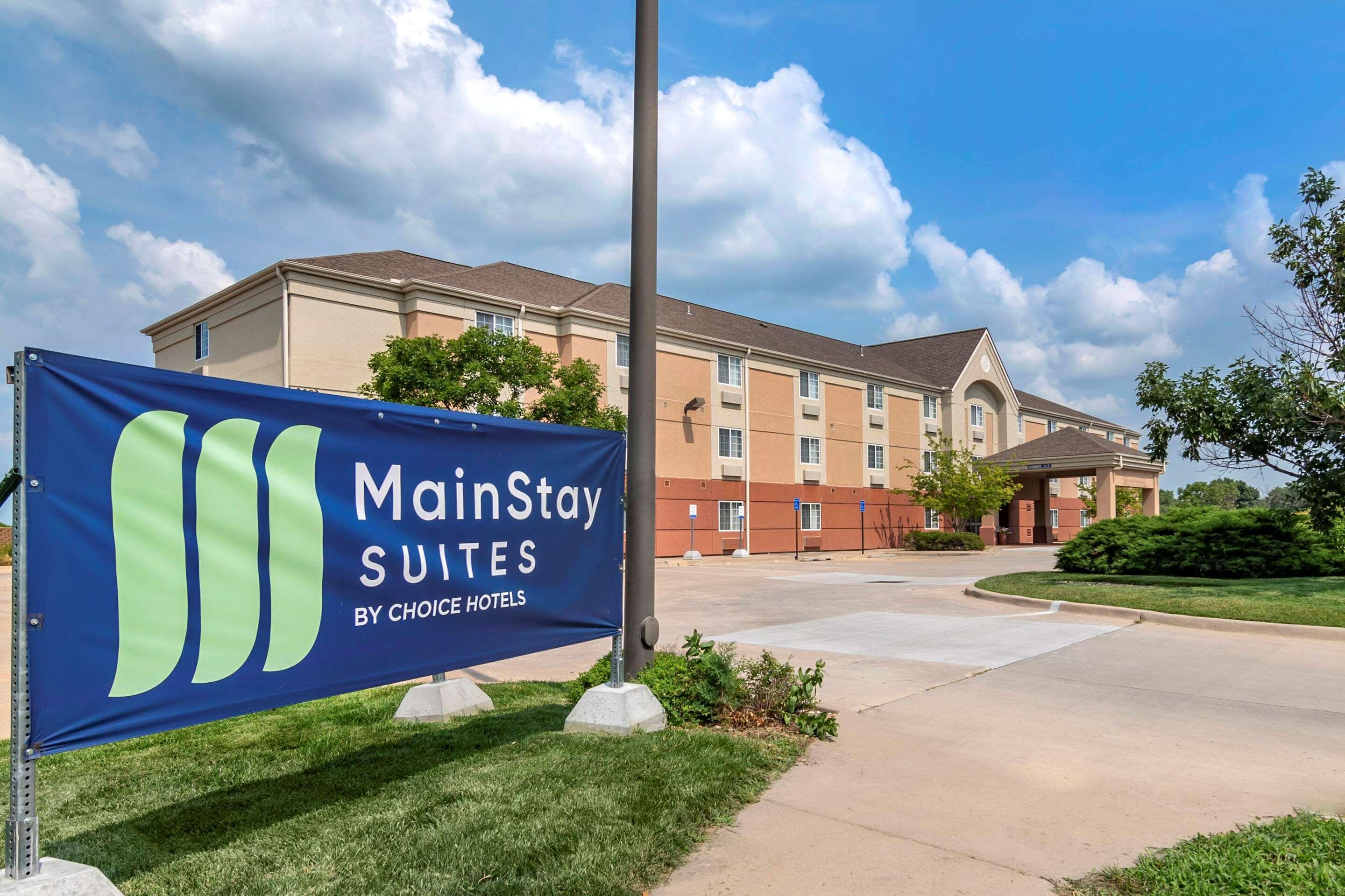 Mainstay Suites Emporia Exterior foto