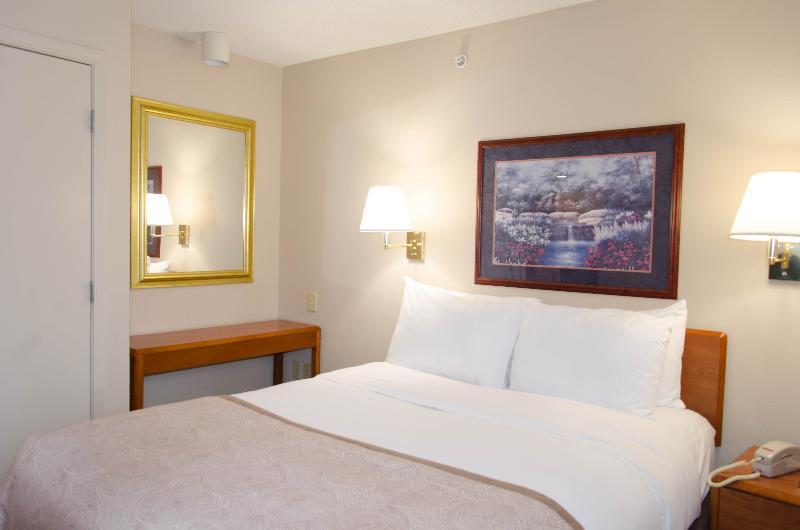 Mainstay Suites Emporia Exterior foto